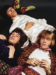 Więcej niż fikcja: The Rolling Stones - życie w rytmie rocka (1)