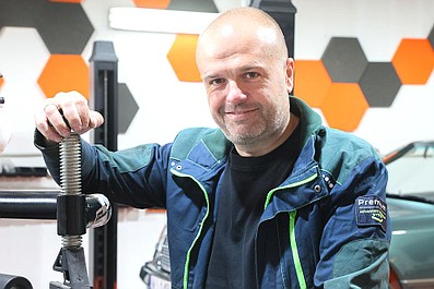 Wojny samochodowe (2/12)