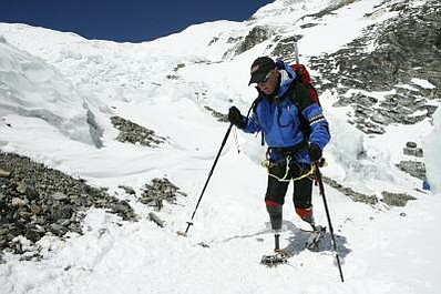 Everest: Przekraczając granice: W strefie śmierci