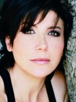 Liane Foly