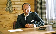 07 zgłoś się: Major opóźnia akcję (1/21)